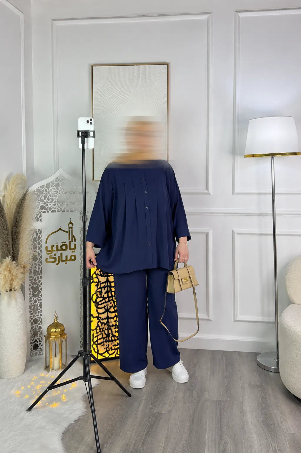 إطلالة صيفية راقية ومحتشمة مع طقم من قطعتين